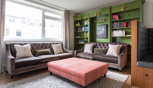 Arundel Gardens - Two Bedroom Apartment, Sleeps 5