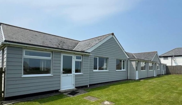 Atlantic View Chalets #1 | Self-catering holiday cottage near Crantock beach