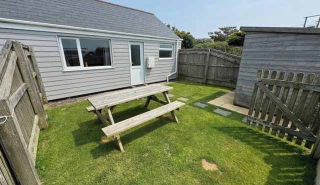 Atlantic View Chalets #4 | Self-catering holiday cottage near Crantock beach