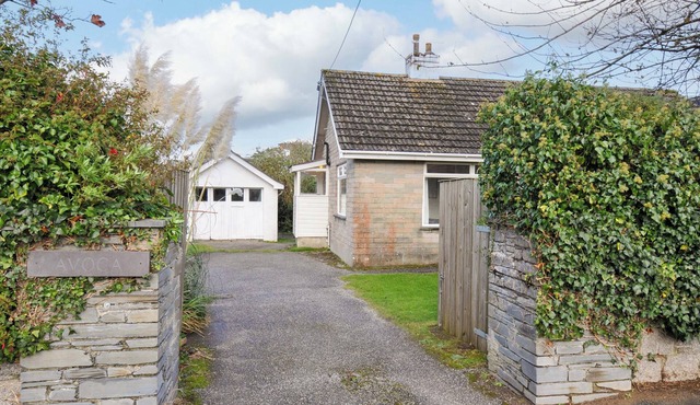 AVOCA, family friendly in Rock