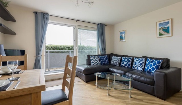 Bay Retreat - Moments from Hamworthy Park