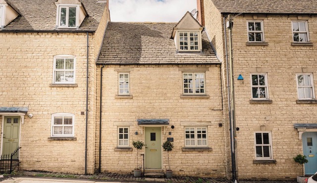 Beautiful 3 BD Home in Chipping Norton