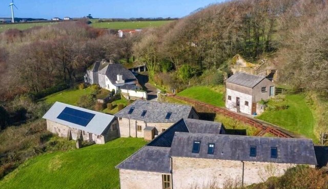 Beautiful Barn Conversion with Games Room in Ilfracombe