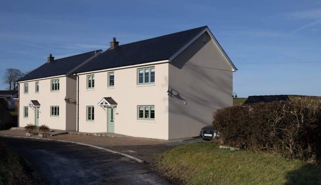 Brecon Beacons Retreat | 2 Cottages & Gardens