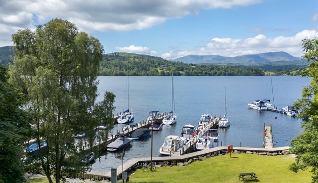 Brightwater Lodge