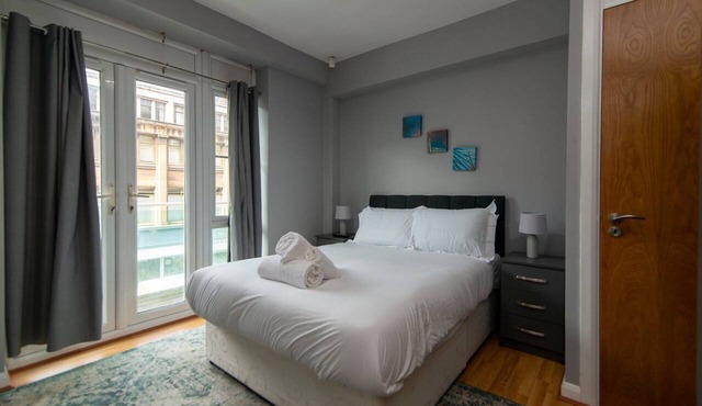 Central 2-Bed Derby Apt | Near Derbion & Station in Derby