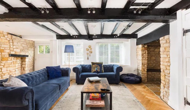 Charming 18th Century 4 bedroom cottage - Pass the Keys
