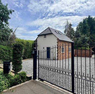 Charming Private 1 Bed Annexe Retreat Near Ripley
