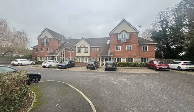 Comfortable 2 Bedroom Apartment in Bracknell