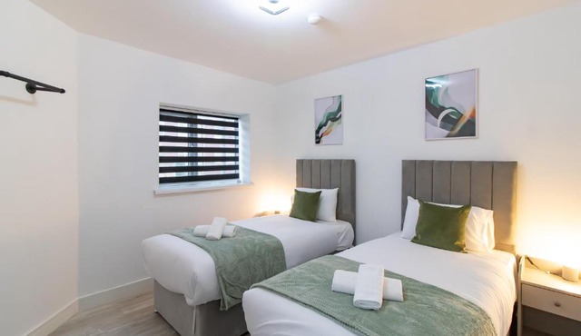 Comfortable 2BR Home 4 Beds Great for Friends & Family