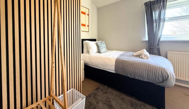 Comfortable 3BR Home in Weston Point Runcorn