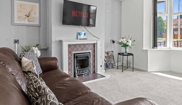 Comfortable 4BR Home | For Families & Contractors