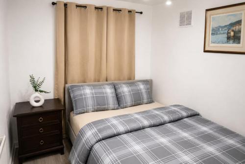 Comfortable Room with TV and Fast Wi-Fi