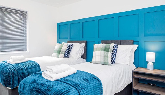 Contractors 8Beds 3Bath Parking Monthly Discount! in Basingstoke