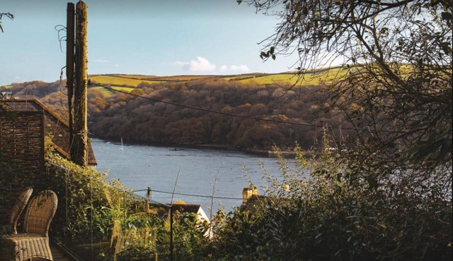 Converted Flat in Amazing Converted Schoolhouse Near Fowey Harbour