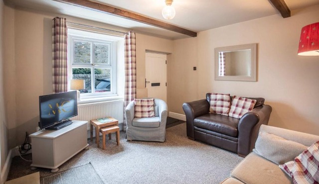 Cosy 2-Bed Stone Cottage in Gargrave by MCPI Hosting, Ideal for Families & Friends!