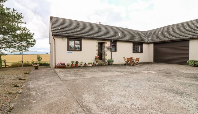 Courtyard Cottage, Duns