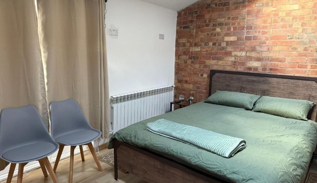 Cozy Studio in Birmingham Kingstanding