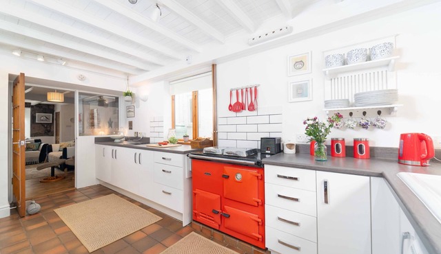 Curlew Cottage, Lelant- Sleeps 4 – Garden – Dog Friendly