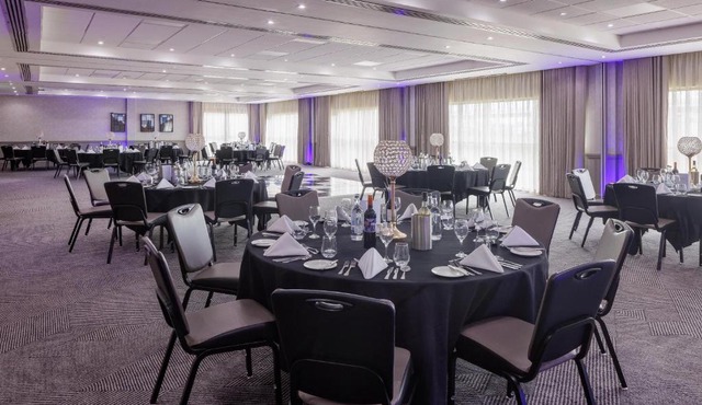 DoubleTree by Hilton Edinburgh Airport