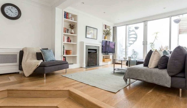 Elegant 3BR Knightsbridge Residence near Harrods