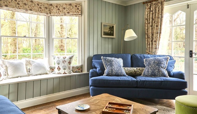 Exceptional woodland cottage in Constable Country - Cosgrove Lodge
