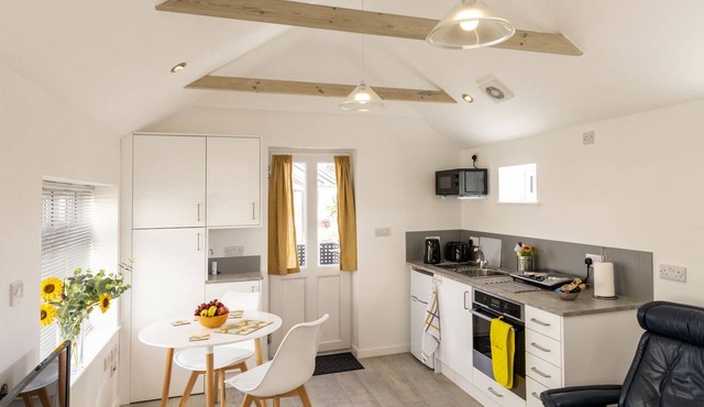 First Floor - Studio-Standard-Ensuite