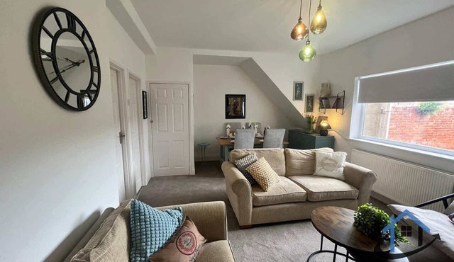 Flat, sleeps 4, central, parking, Ground Floor in Bedlington
