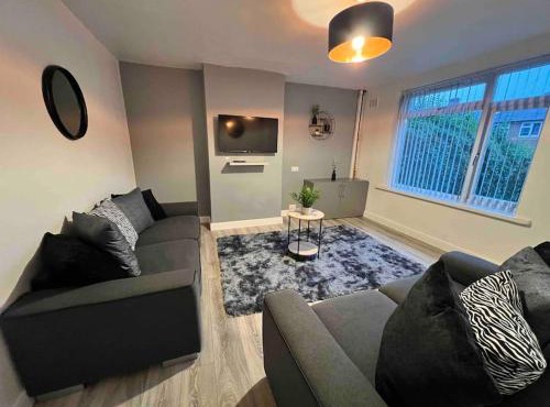 Flaxton-Luxurious Home near NEC, BHX