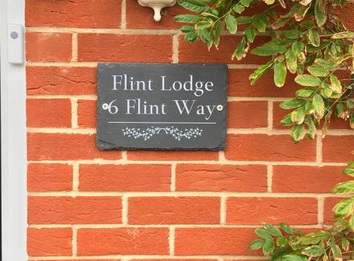 Flint Lodge