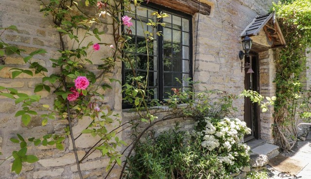Fox Den Cottage in Chippenham