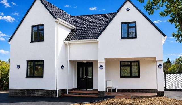 From £45pnpp; Deluxe Stays; Contractors, Businesses, Relocators, Insurance Stays