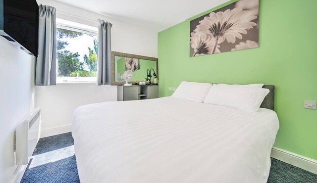GO2 Gloucester Hotel by OYO in Gloucester