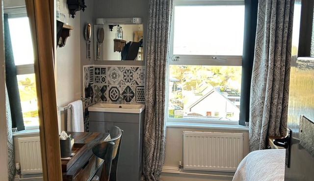 Greylands Guest House