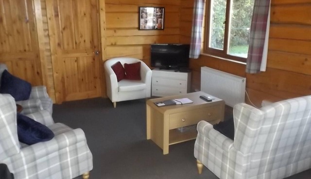 Hand built log cabin at Avonvale Holiday Lodges in EVESHAM