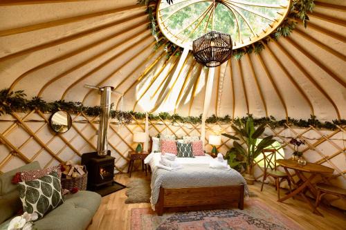 Hazel Tree Yurt - Eavestone Lake