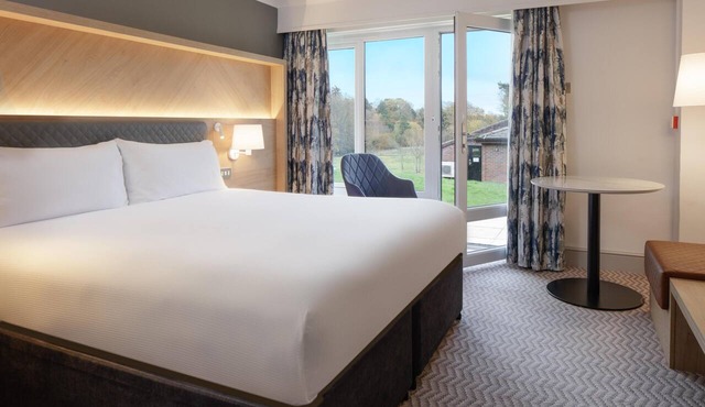 Hilton Cobham
