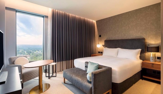 Hilton Woking