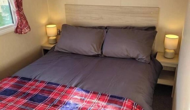 Holiday Home Sleeps 10