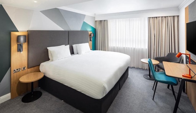 Holiday Inn Gloucester - Cheltenham by IHG