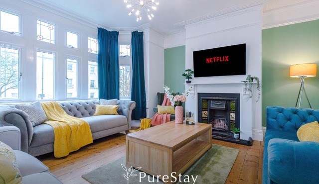Incredible 5 Bedroom House with 7 actual Beds By PureStay - 3 min walk to Central Bath