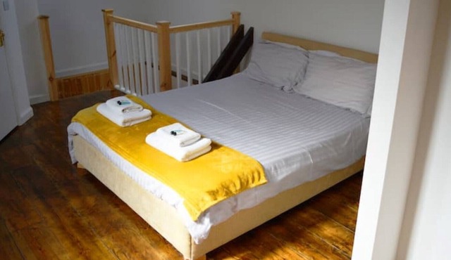 L1* LUXURY *TOWN CTR* NEW REFURB *18TH CENTURY*