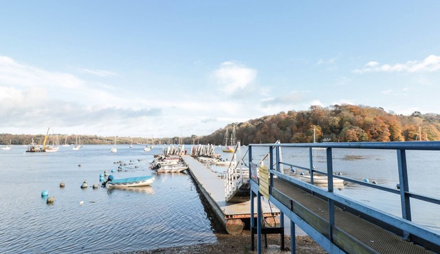 LITTLE MEADOW, pet friendly, character holiday cottage in Dittisham