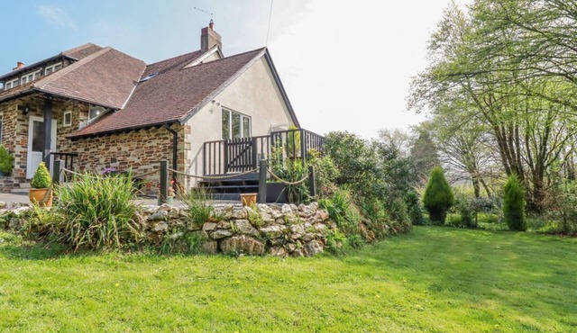 Little Oaklands, Lostwithiel