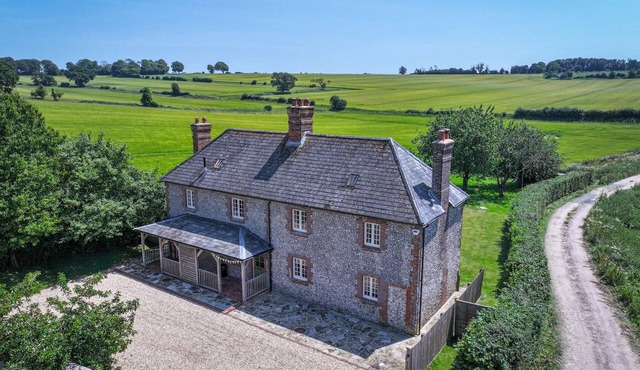 Lower Colworth Luxury 4 Bedroom Country House in CHICHESTER
