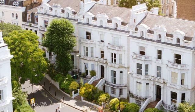 Luxurious 3-bedroom Notting Hill