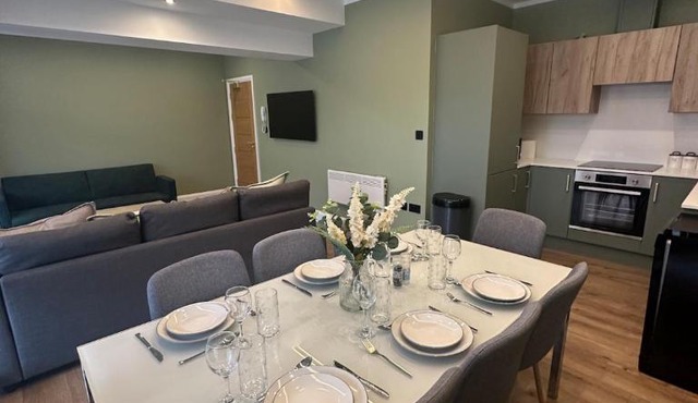 Luxurious & spacious central modern 2bed flat