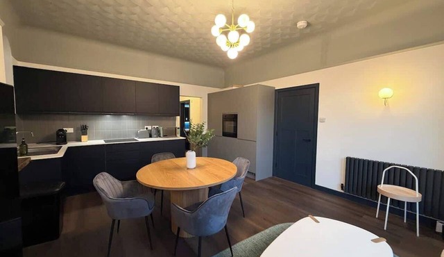 Luxury 2.5 Bedroom Flat in Southsea