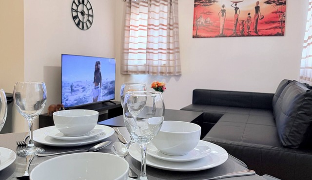 Luxury Hereford Stays Apartment (7) with Parking & Wifi