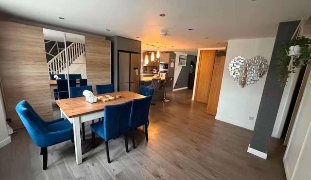 Luxury Home Stay With Privacy and Pet Friendly